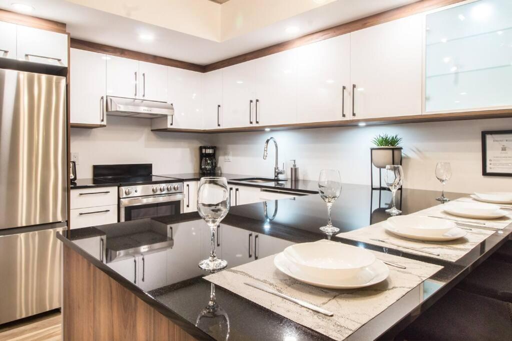 Condo Chic, Centre-Ville Piscine, Terrasse, Gym مدينة كويبيك المظهر الخارجي الصورة