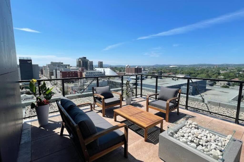 Condo Chic, Centre-Ville Piscine, Terrasse, Gym مدينة كويبيك المظهر الخارجي الصورة